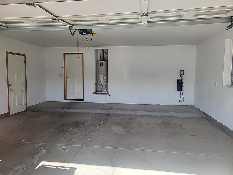 825 Amanda Way — Photo 19