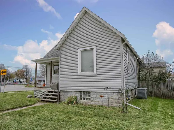 205 N Parker St, Marine City, MI 48039