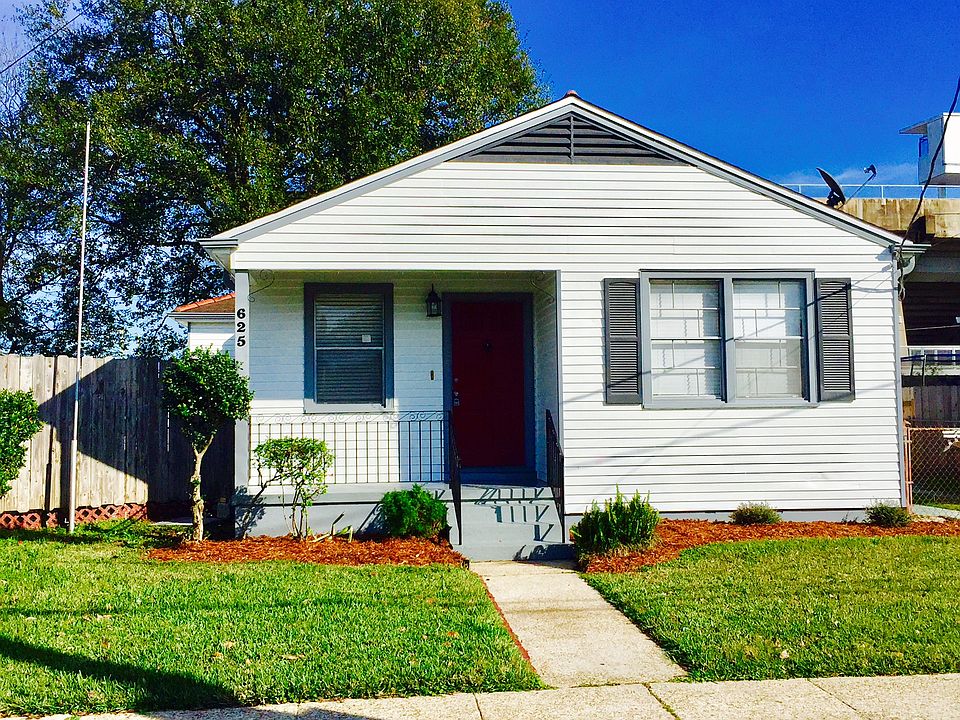 1st image of 625 Harang Ave
