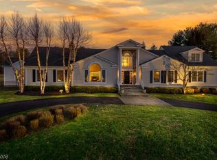 18 Kerby Ln, Mendham Boro, NJ 07945