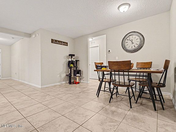 5th image of 3009 FIRETHORN Avenue