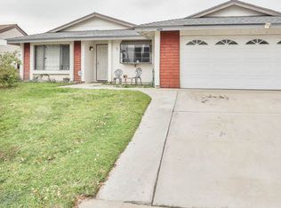 1694 N Seine Ave, Highland, CA 92346