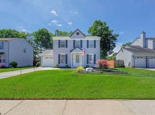 111 Rochelle Ln, Egg Harbor Township, NJ 08234