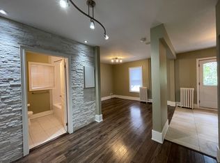974 King St E UNIT 2, Hamilton, ON L8M 1C4