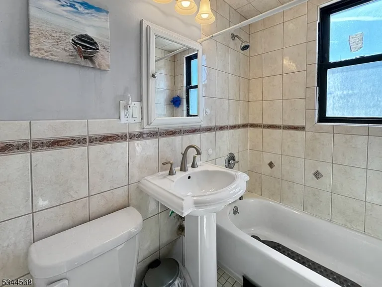 113 Van Winkle Ave #B — Photo 20