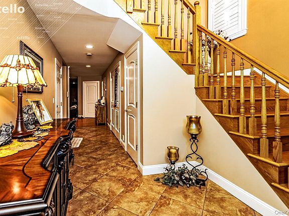 2nd image of 8611 165th Avenue