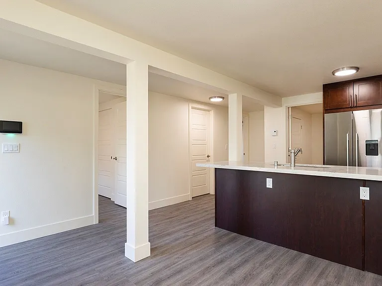 Seattle 3 Bedroom Apartment for Rent | Newly Remodeled Home with In-Unit Washer/Dryer, Private En... — Photo 30