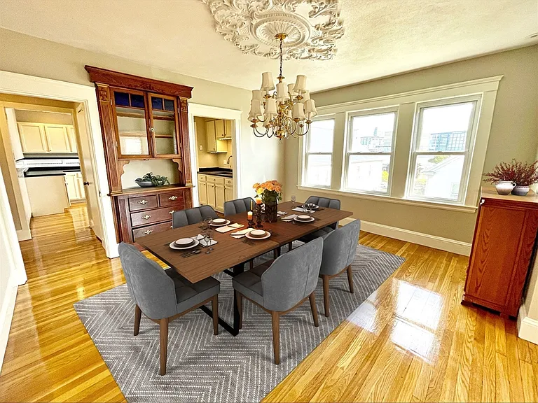 15 Puritan Rd — Photo 2