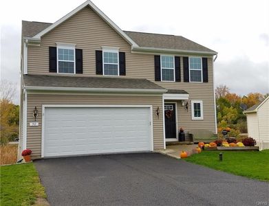 90 Cross Country Dr, Baldwinsville, NY, 13027