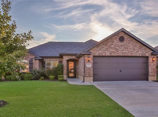 6008 S 37th St, Rogers, AR 72758