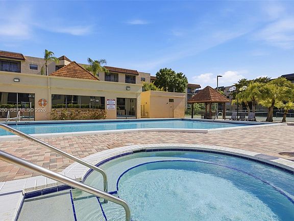 3rd image of 10451 W Broward Blvd APT 209