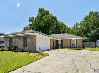 10957 Carmel Dr, Baton Rouge, LA 70818