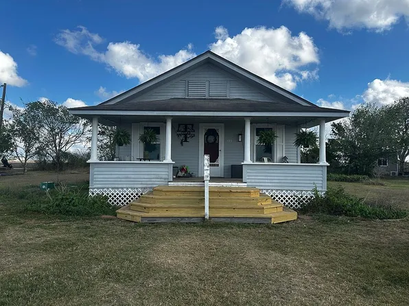 195 Wall Rd, Port Lavaca, TX 77979