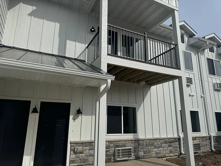 260 S Chestnut St — Photo 8