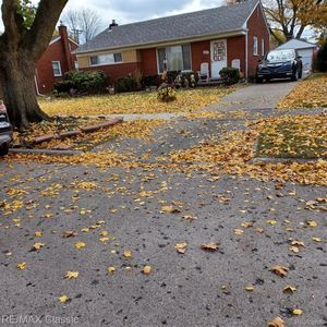 28827 Hathaway St, Livonia, MI, 48150