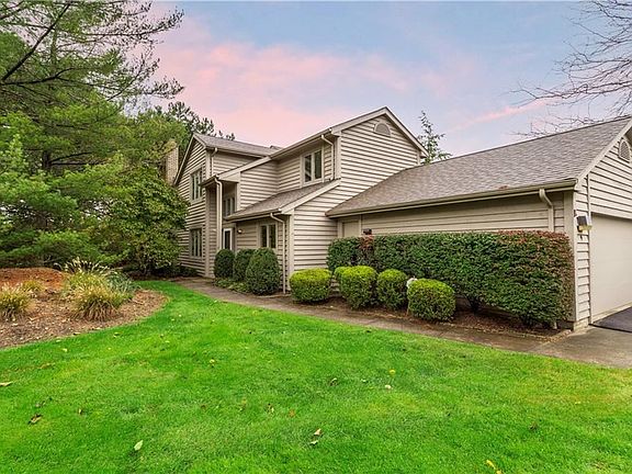 2nd image of 9 Saratoga Ct