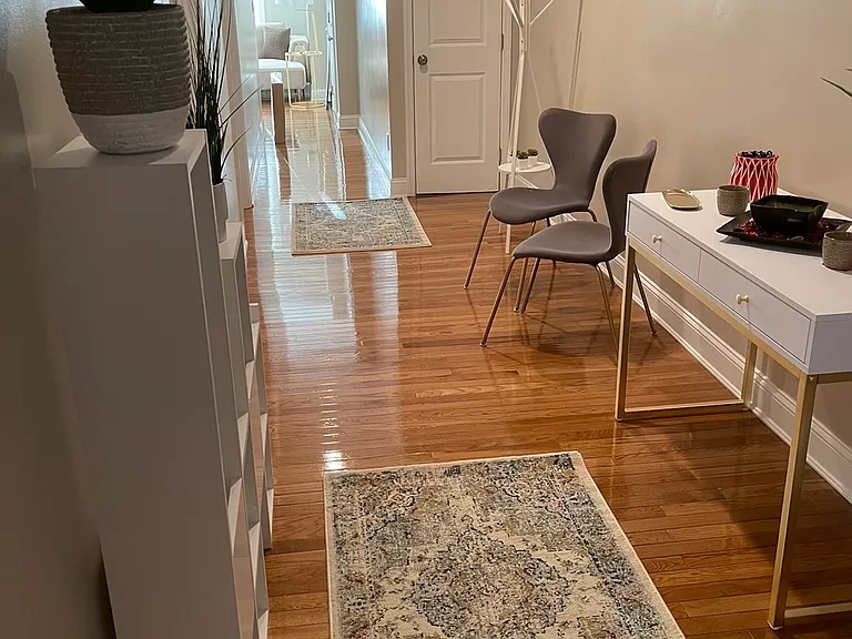1660 Hering Ave #2 — Photo 7
