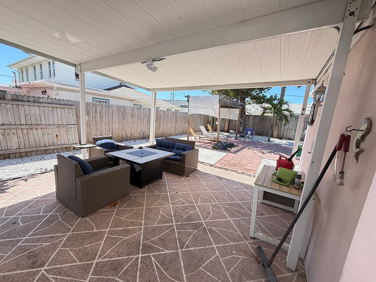 2 bed, 874 sqft, $2,750 — Photo 3