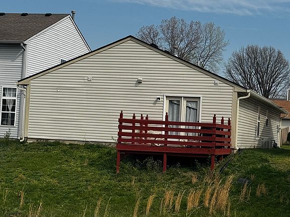 4th image of 529 Meadows Edge Ln