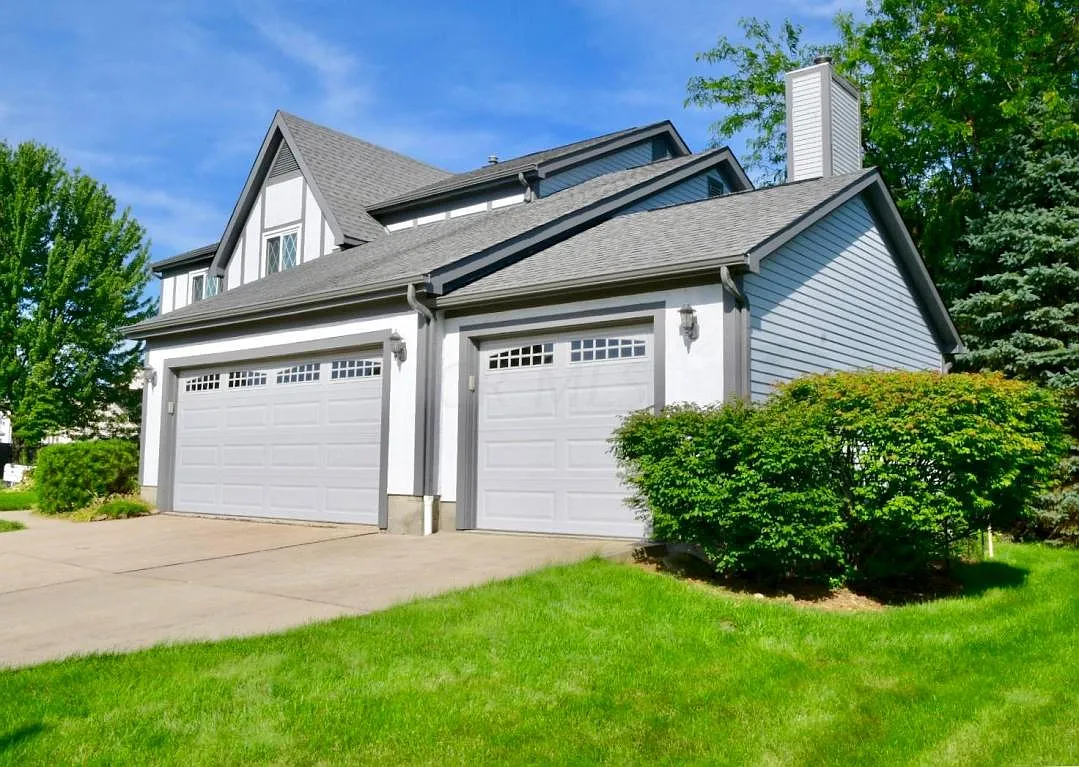 1110 Starlight Dr photo 1