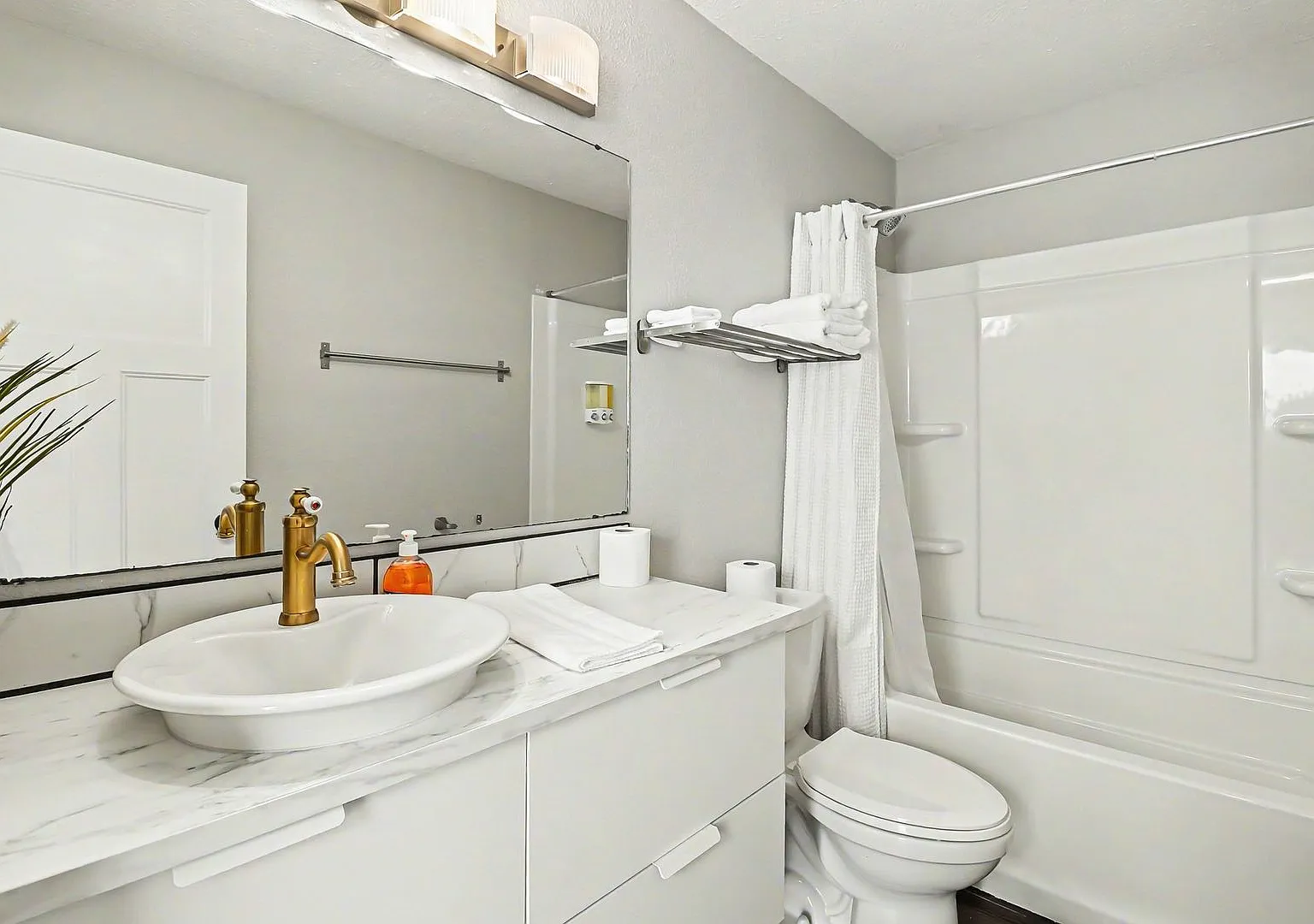 Park Avenue Properties (614 S 18th Street) — Photo 4