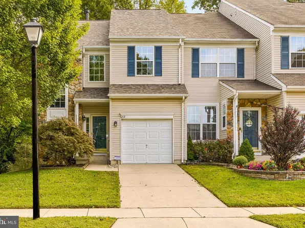 109 Braddock Ln, Deptford, NJ 08096