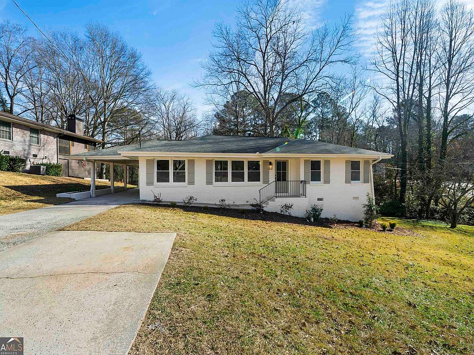 1st image of 916 Pinehill Dr SE
