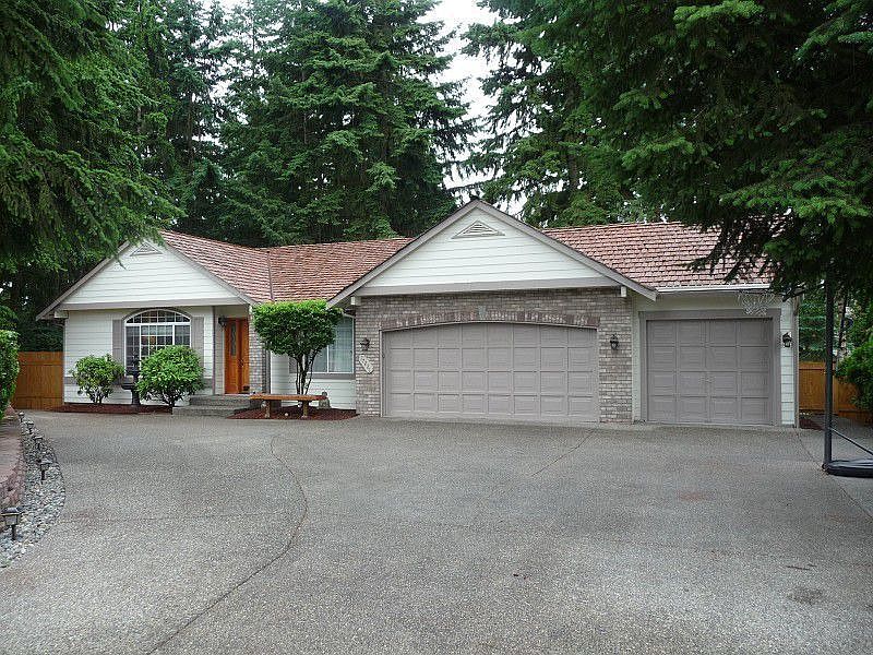 1st image of 17221 92nd Ave E