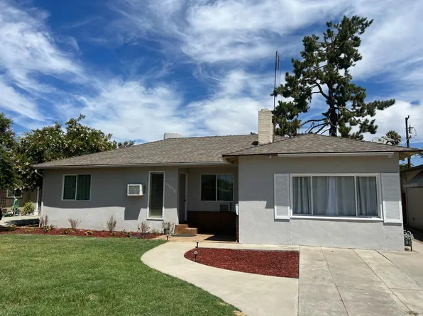 15458 W D St, Kerman, CA 93630