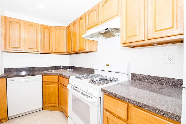 Rented by Keller Williams NYC | media 11