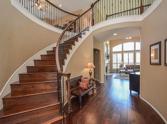 3rd image of 4218 Penrose Ct