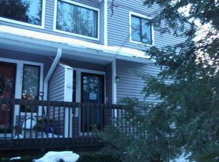 1101 Mill Pond Dr, South Windsor, CT 06074