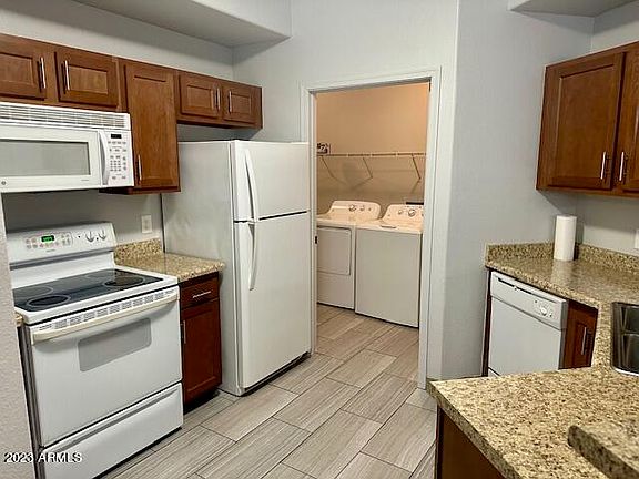 2nd image of 600 W GROVE Parkway #1067