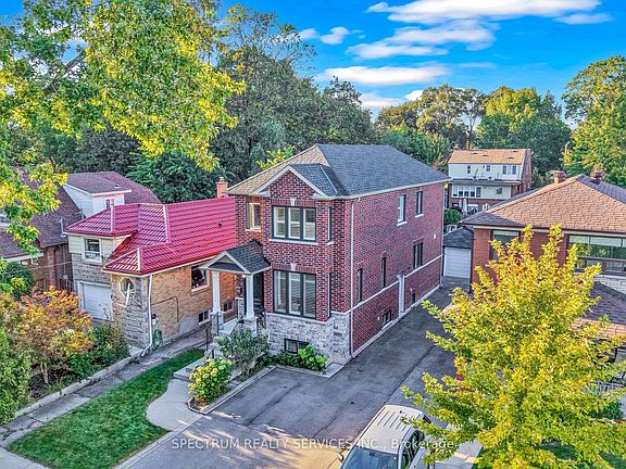 3rd image of 254 John St