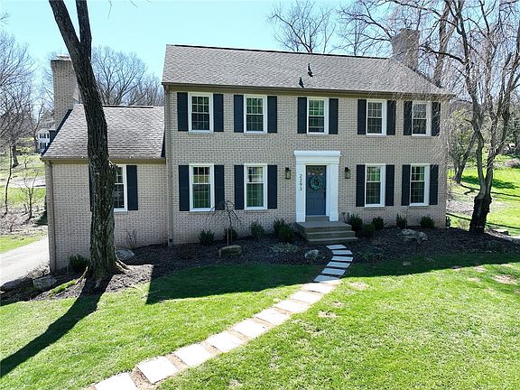 3rd image of 2293 Morrow Rd