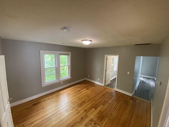 2nd image of 699 Wilson Ave APT 2