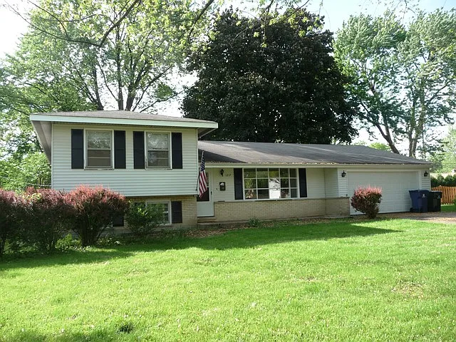 1217 Barbara Ct photo 1