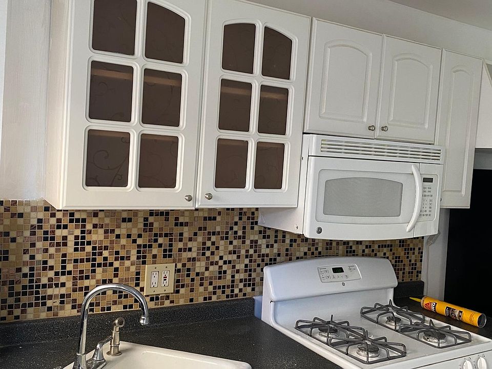 1st image of 1012 Revere Ave #1