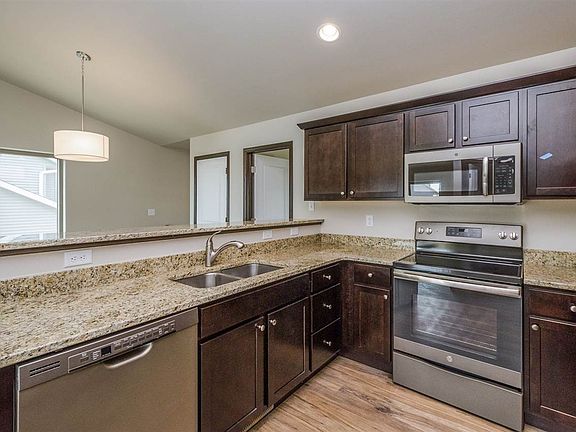 5th image of 1245 Mary Ln