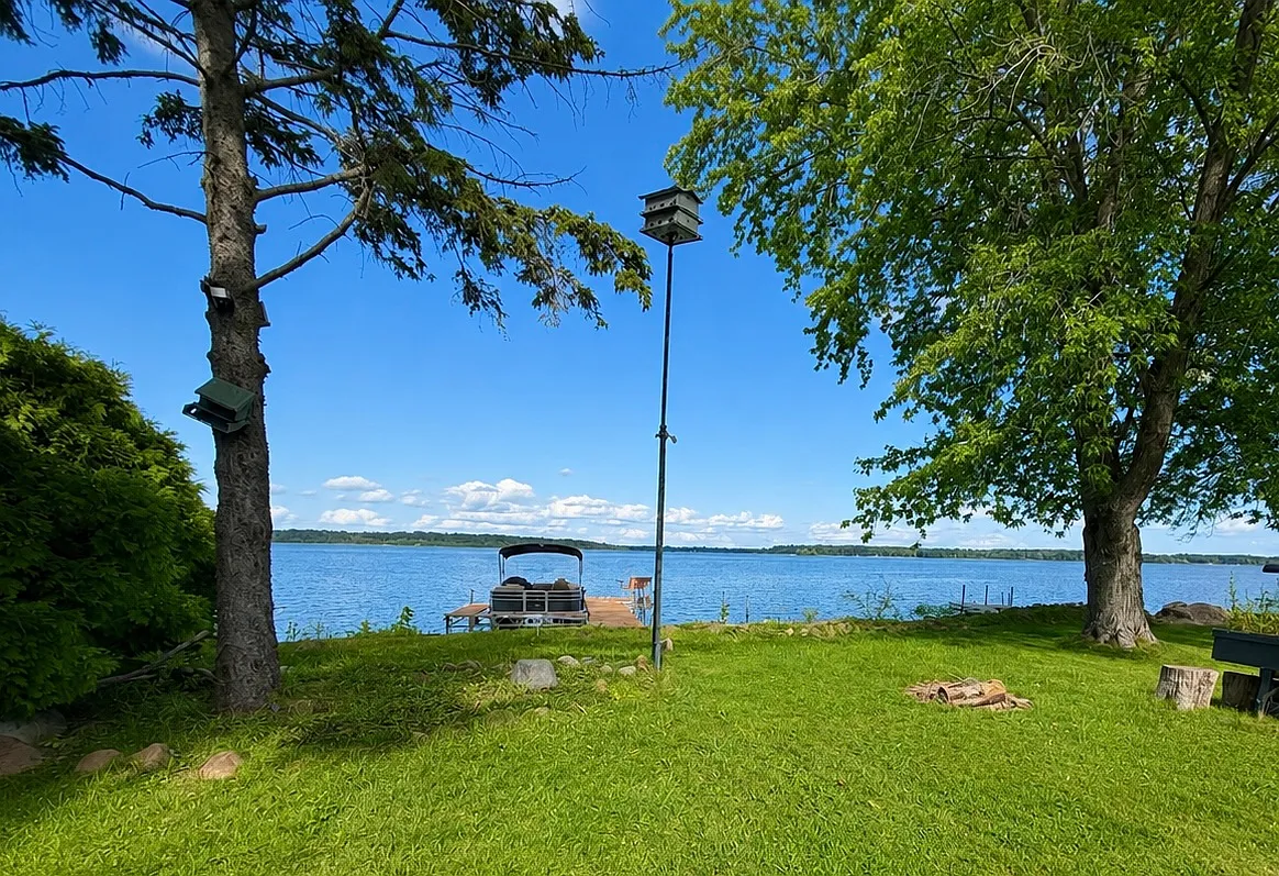 2 bed, 987 sqft, $1,800 — Photo 2