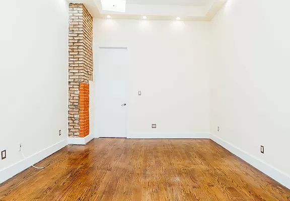 3rd image of 1432 Greene Ave #3D
