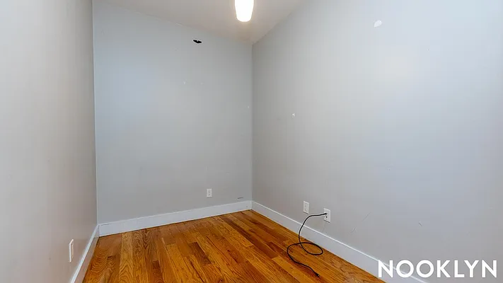 Rented by Nooklyn NYC LLC | media 12
