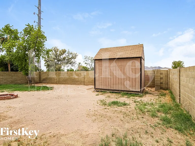 21036 N 34th Dr — Photo 15
