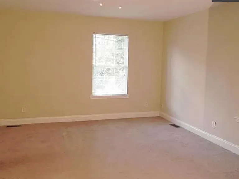 325 Pall Mall St — Photo 7