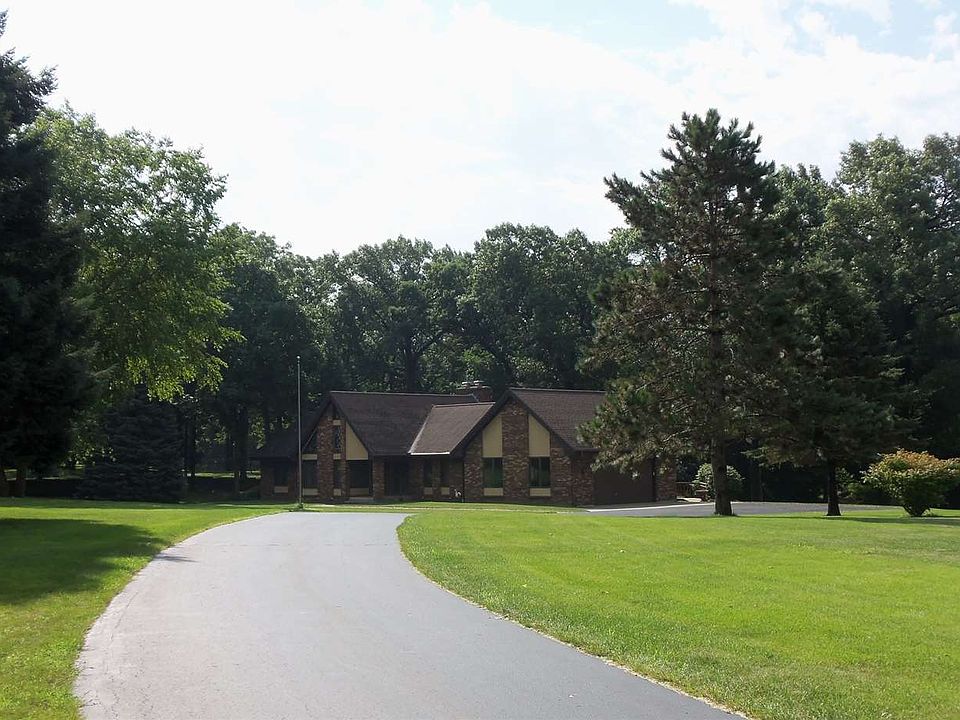 1st image of 6460 Bristlecone Ln