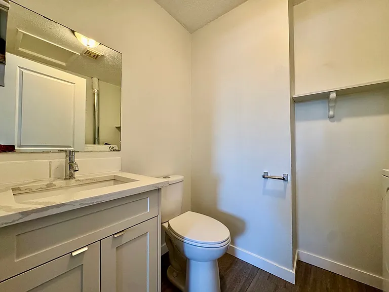 2-1417 43rd St SE #2 — Photo 11