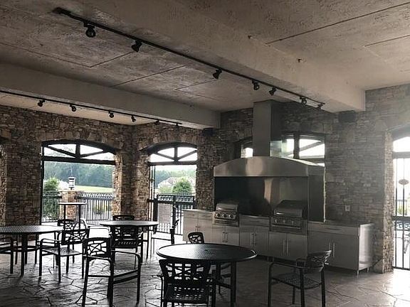 5th image of 231 New Hope Rd