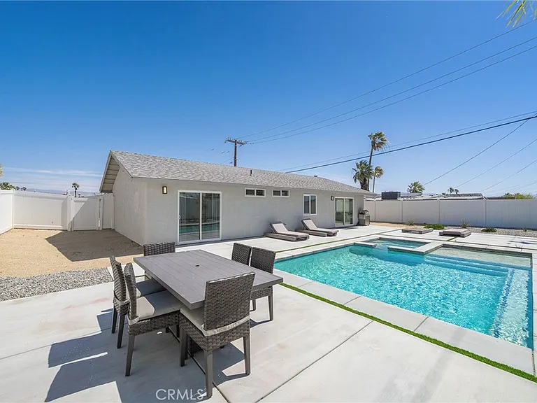 373 W Avenida Cerca — Photo 30