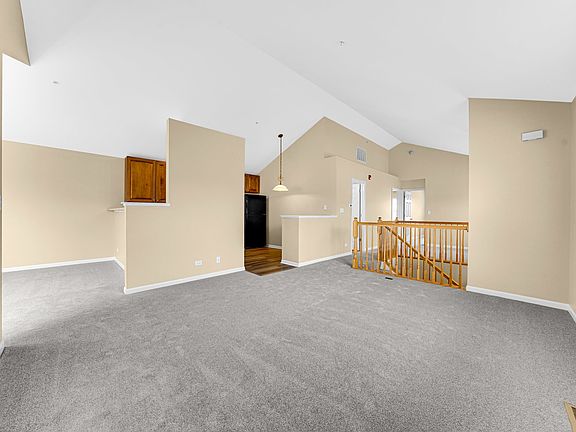 4th image of 170 Rosehall Dr