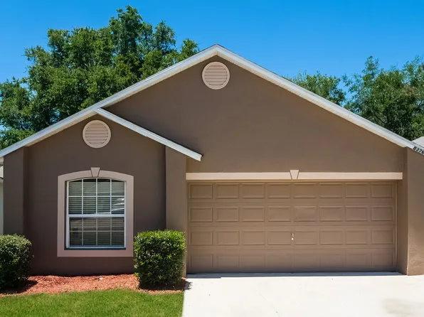 8376 Oak Crossing Dr W, Jacksonville, FL 32244